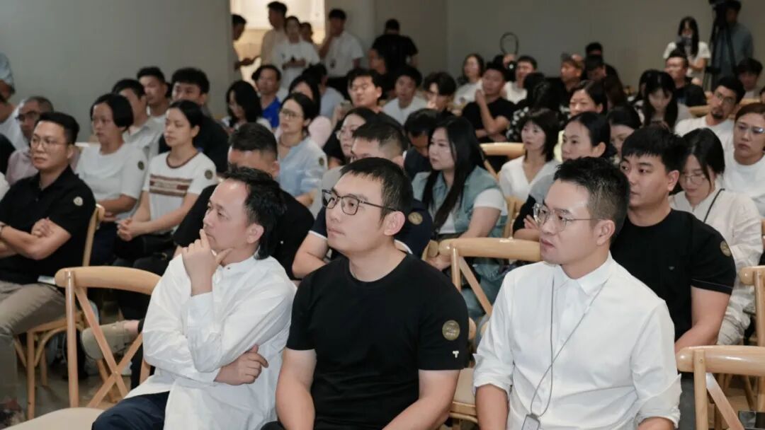 50252b85054d4ea634de8f1159330067