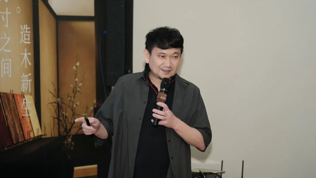 2827cf8aaf8407b12eb893b68ee32da6