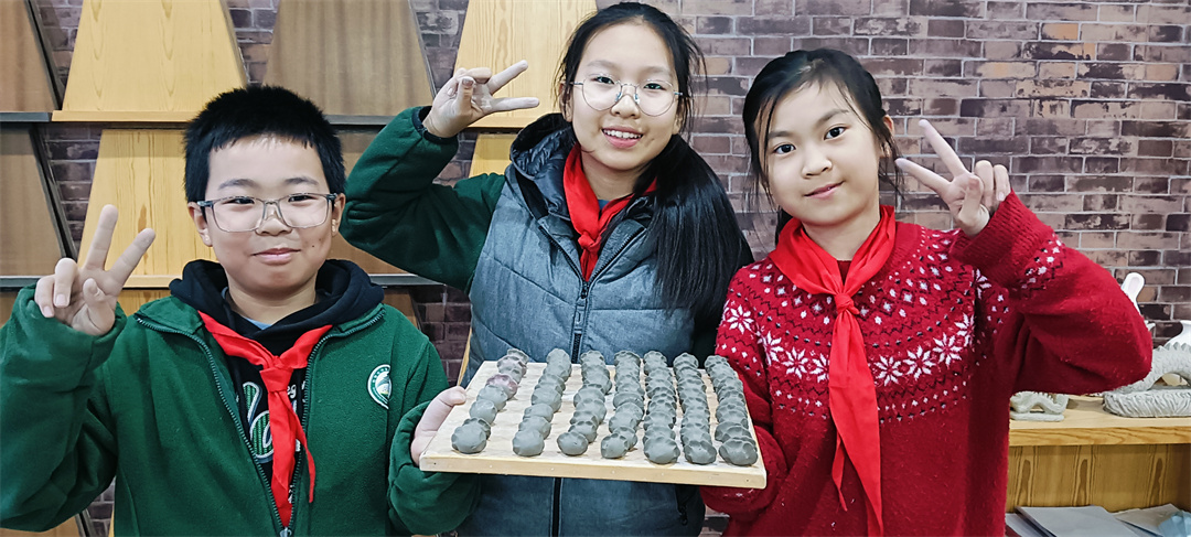 指尖上的冬至——盛世长安小学陶艺社团“与泥同乐”_(5)
