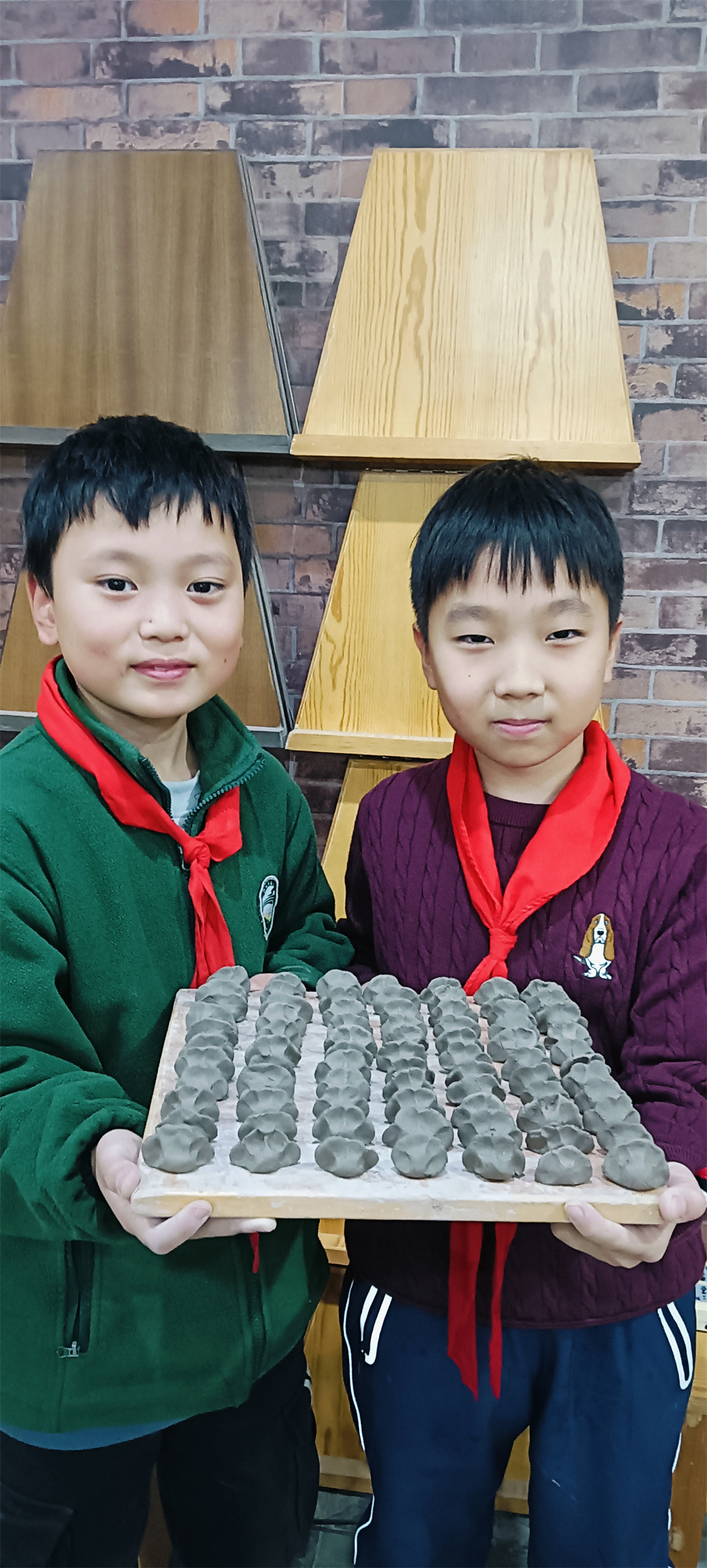 指尖上的冬至——盛世长安小学陶艺社团“与泥同乐”_(4)