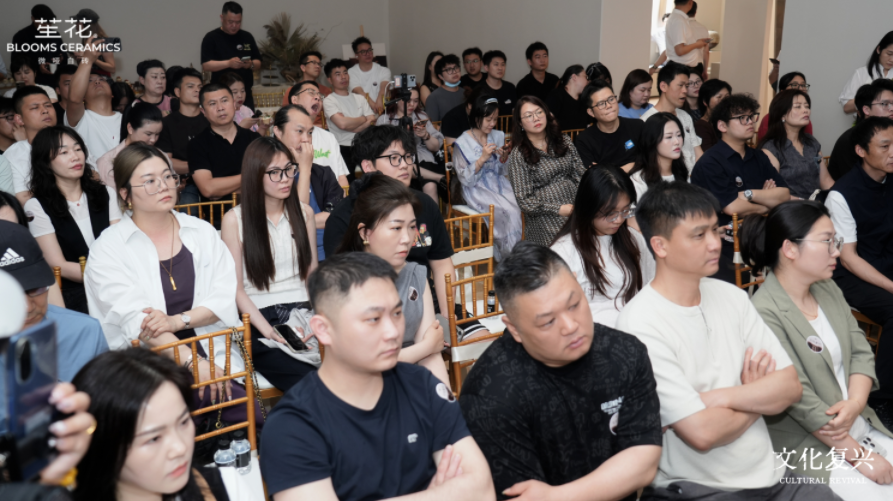 1246e5c6-f2a9-4564-bd0f-3b0a93bf0702